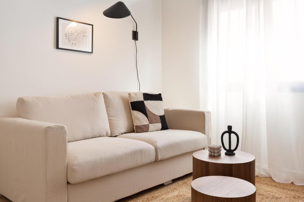 Urban Chill Apartments By Olala Homes L'Hospitalet de Llobregat Exterior photo